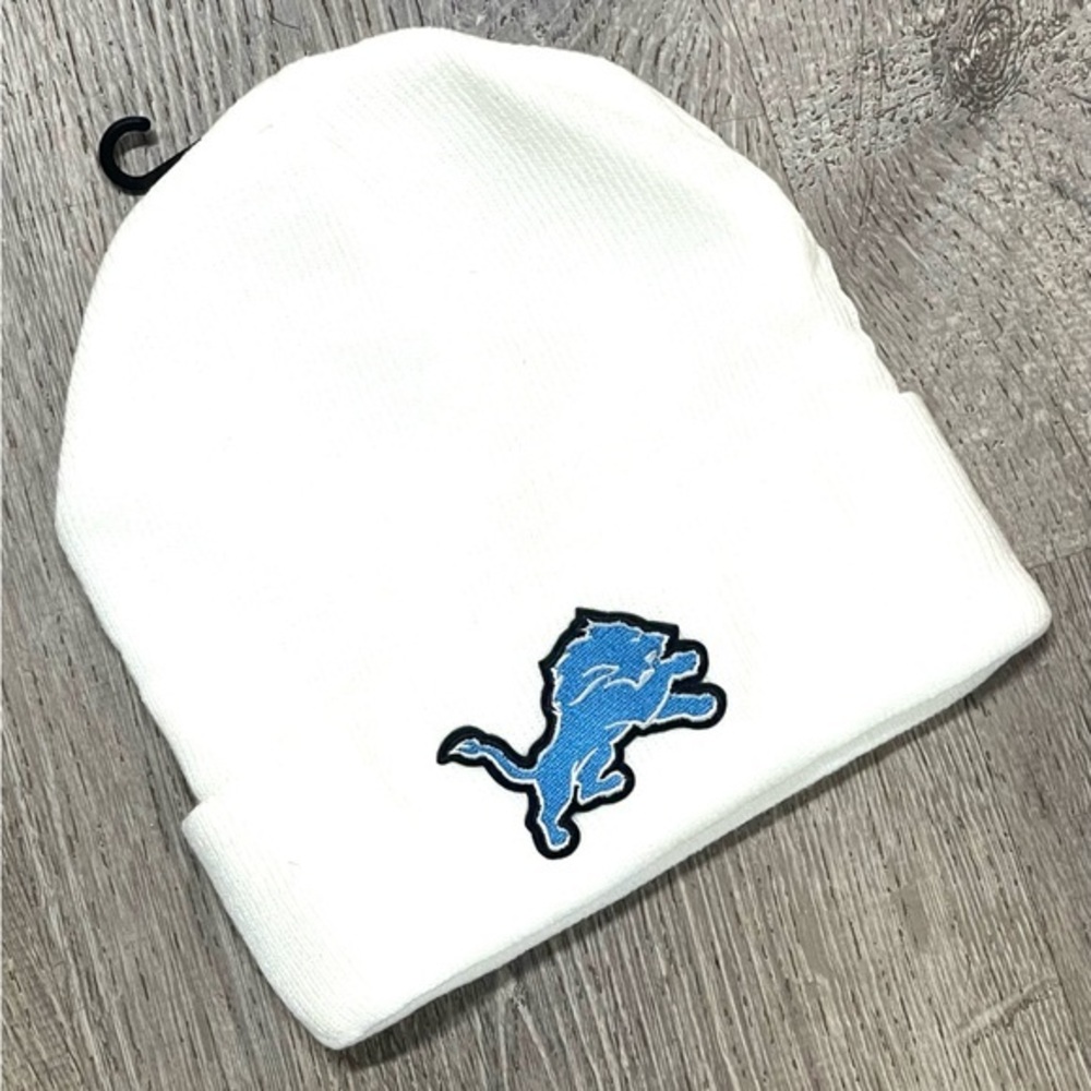 Detroit Lions White Beanie with Blue Lions Logo
